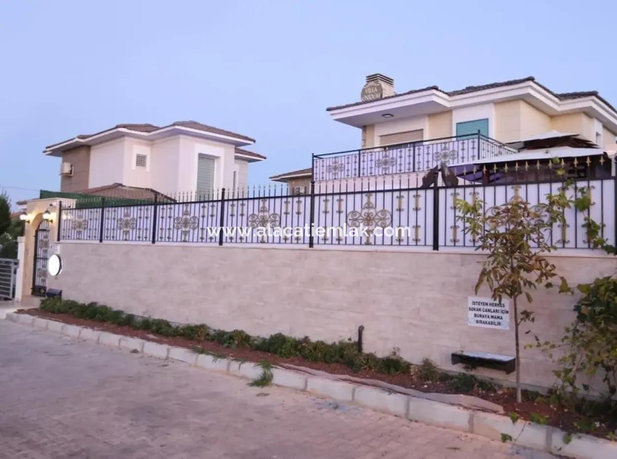 Sommersaison 2023 Freistehende Haustierfreundliche Villa In Alacati