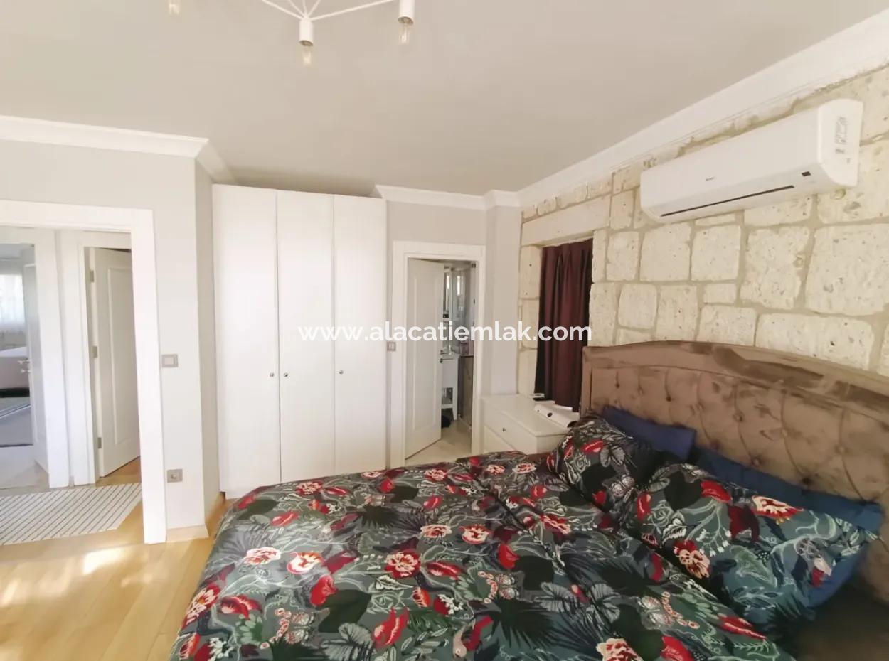 Villa Mit Freistehendem Pool Zu Verkaufen In Çeşme Alacati