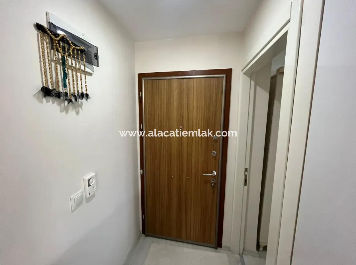 1 1 Möblierte Saisonale Wohnung In Çeşme Dalyan