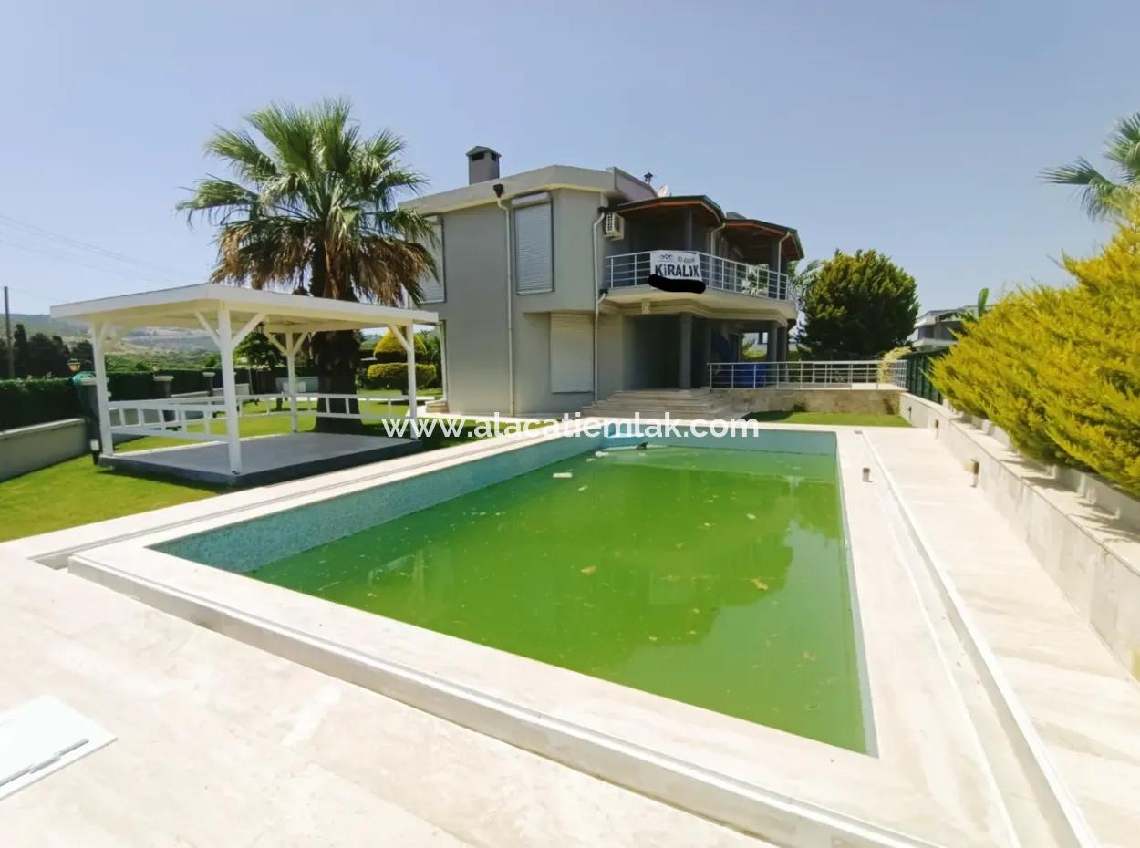 Villa Mit Saisonvermietung 4 1 Freistehender Pool In Çeşme Mamurbaba