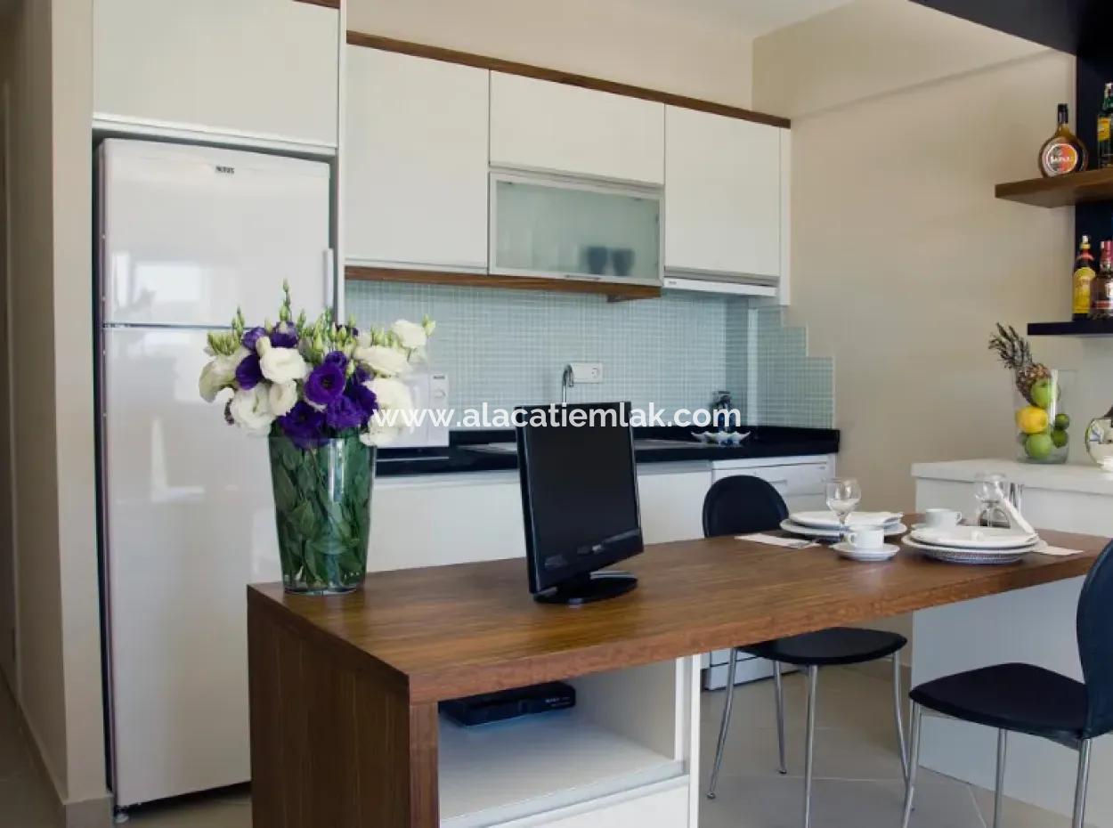 Residenzwohnung Mit Pool Zur Monatlichen Miete Im Zentrum Von Cesme