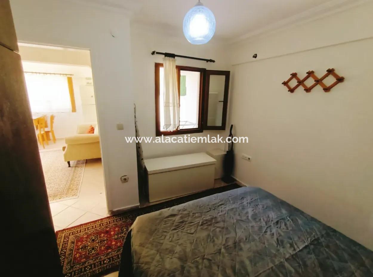 Saisonale Miete Grosse 2 1 Gartengeschosswohnung Im Zentrum Von Cesme