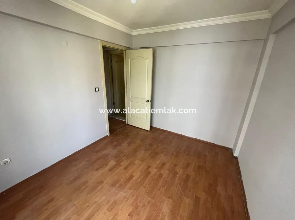 Arakat 2 1 Wohnung Mit Balkon In Der Nähe Des Zentralen Yachthafens Von Cesme