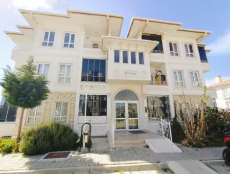 Erdgeschosswohnung Zum Verkauf In Çeşme Toki