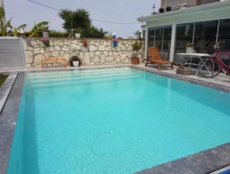 Villa Mit Freistehendem Pool Zu Verkaufen In Çeşme Alacati