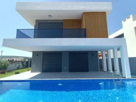 4 1 Zero Luxusvilla Mit Freistehendem Pool In Cesme Sifne