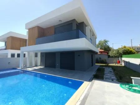 4 1 Zero Luxusvilla Mit Freistehendem Pool In Cesme Sifne