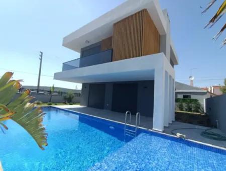 4 1 Zero Luxusvilla Mit Freistehendem Pool In Cesme Sifne