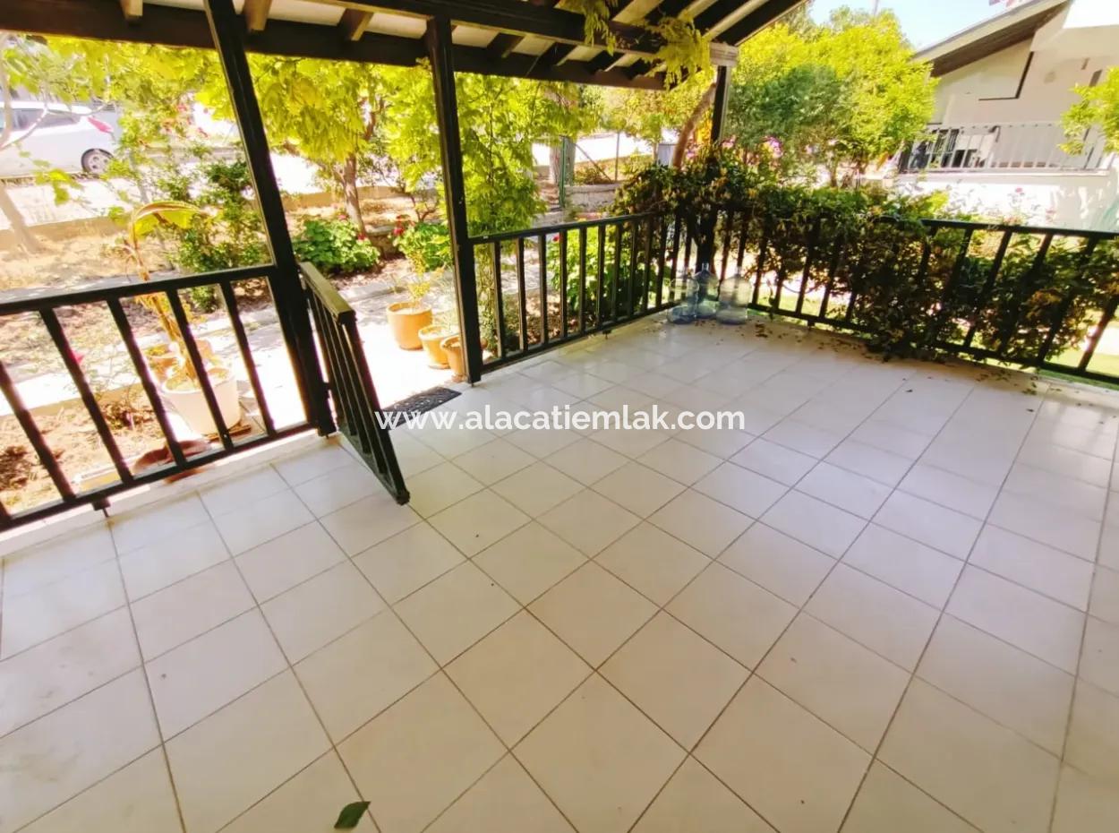 Monthly Rental Villa With Shared Pool Close To Çeşme Boyalik Beach