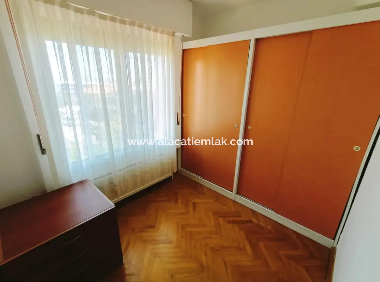 Monthly Rental Villa With Shared Pool Close To Çeşme Boyalik Beach