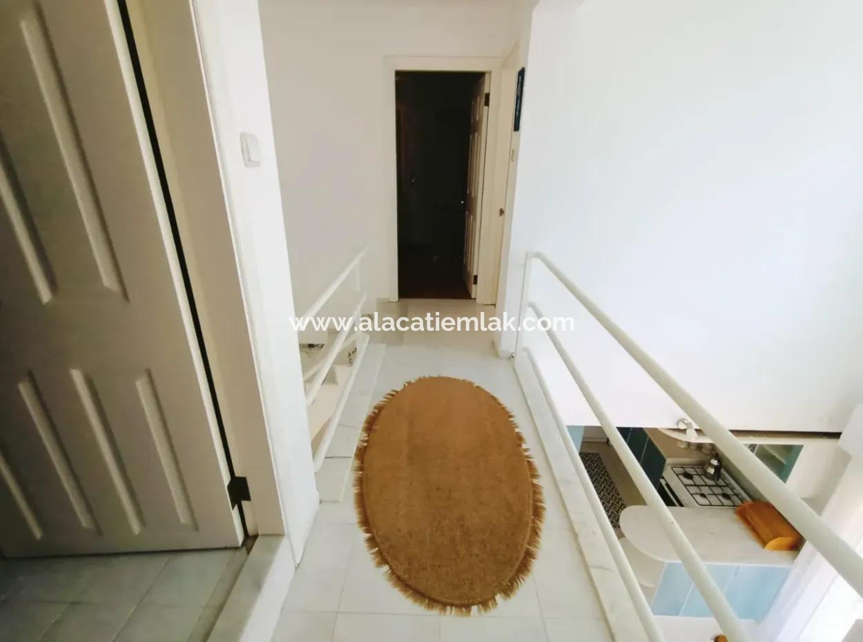 Monthly Rental Villa With Shared Pool Close To Çeşme Boyalik Beach