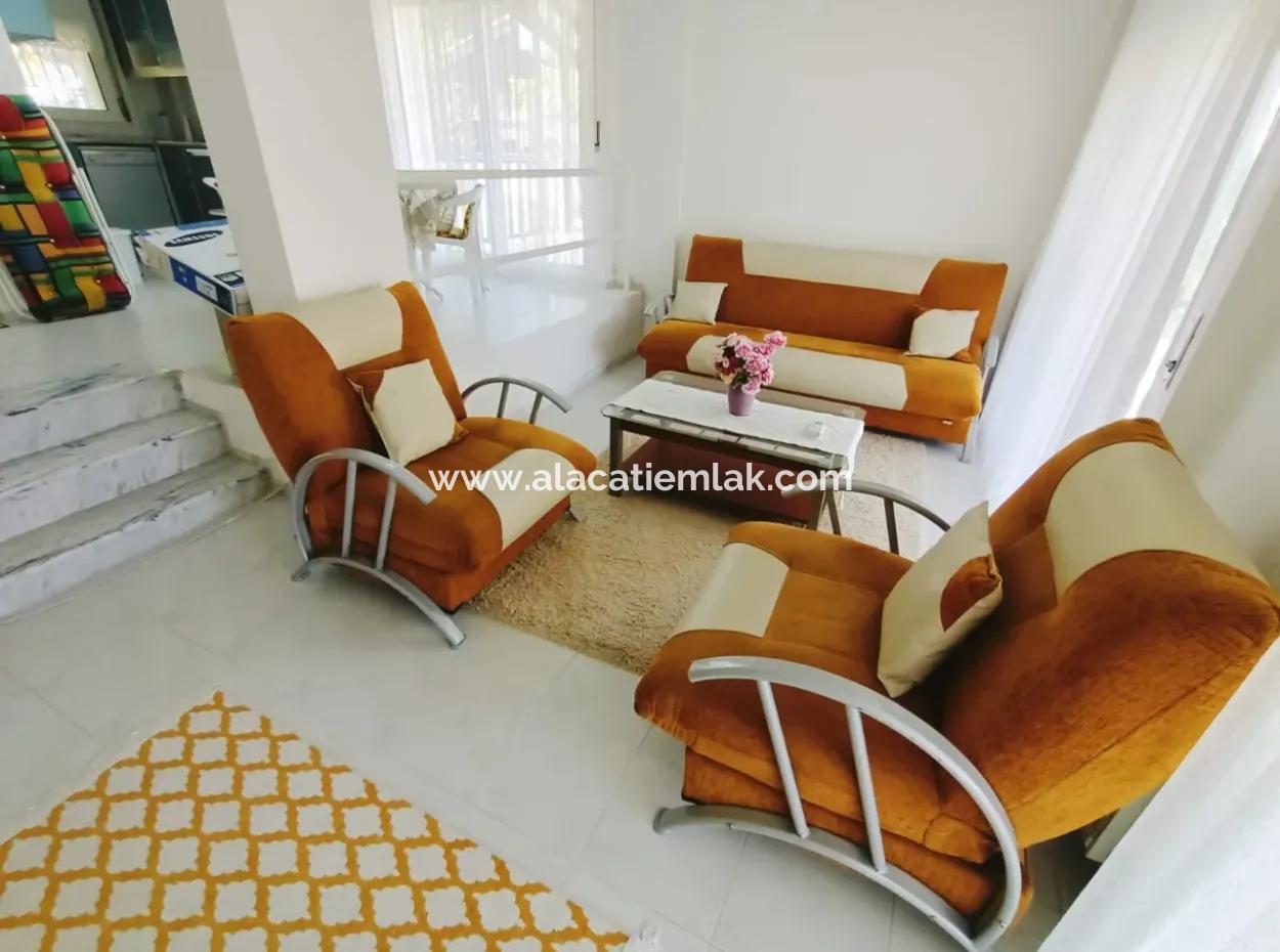 Monthly Rental Villa With Shared Pool Close To Çeşme Boyalik Beach