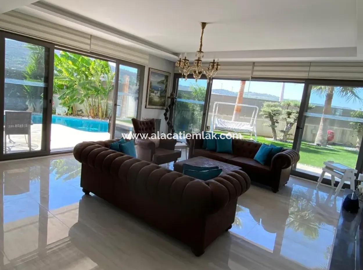Luxury Villa In Alacati