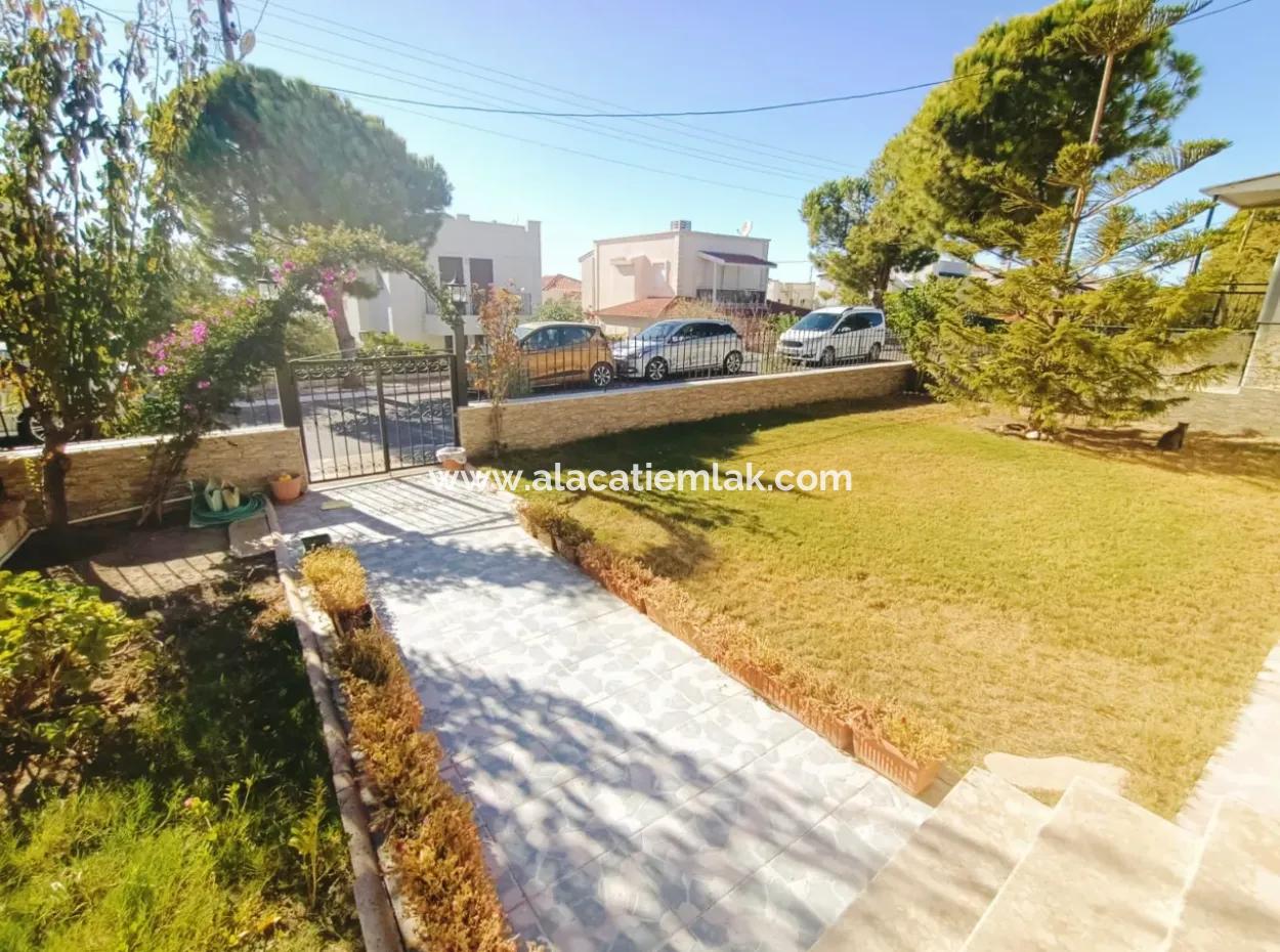Çeşme'de Deniz Görür For Sale 3 1 Fully Detached Villa