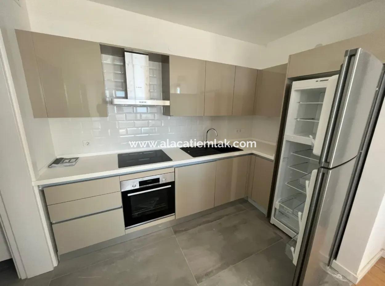 Deniz Manz In Çeşme Ayasaranda Deposit. Garden For Sale 1 1 Apartment