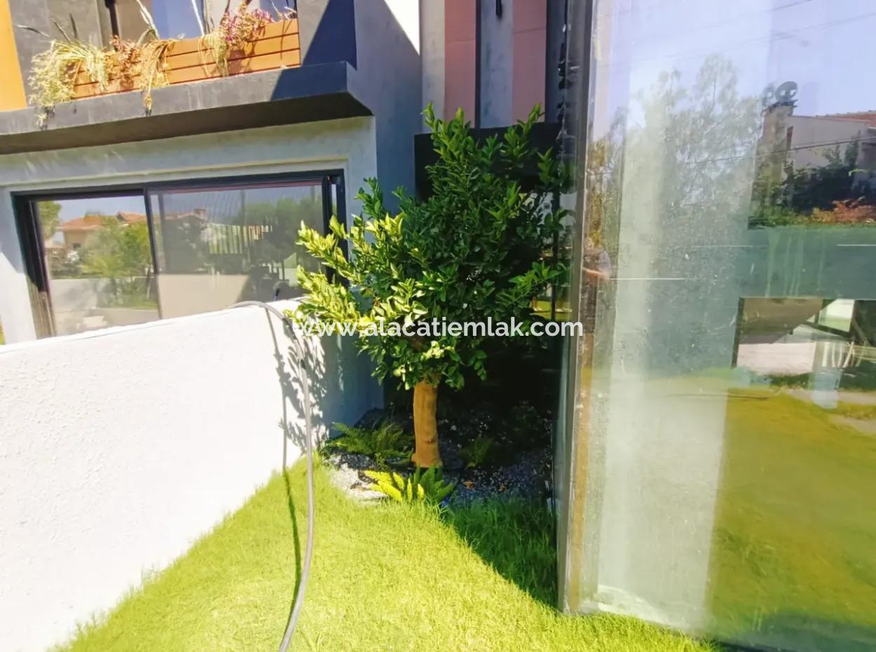 Zero Villa With Single Detached Pool For Sale In Çeşme Alacati