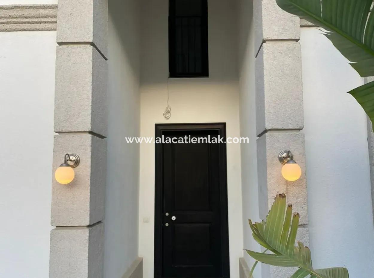 Detached Mansion For Monthly Rent In Çeşme Mamurbaba