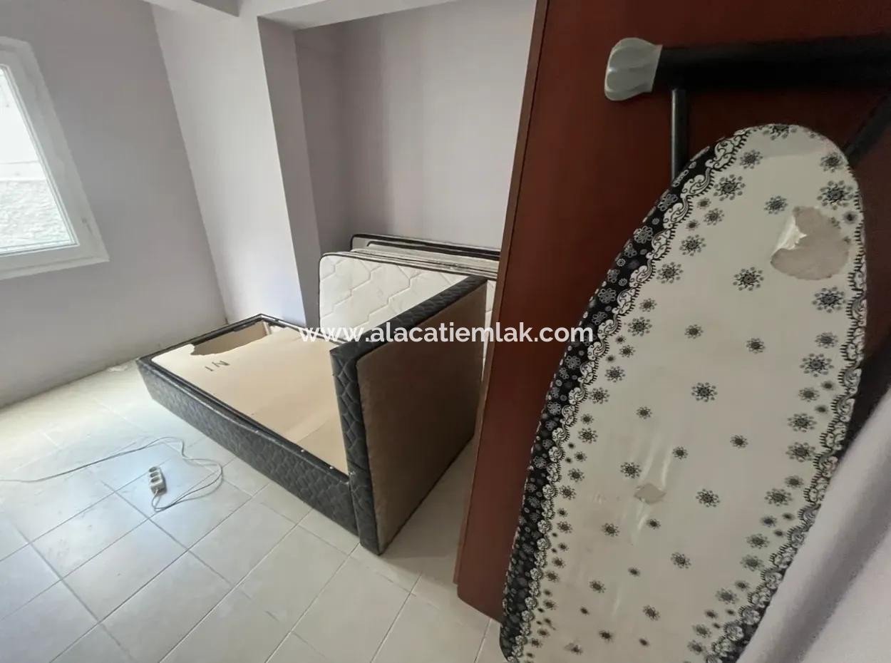 Seasonal Rental Apartment For Staff In Cesme Center