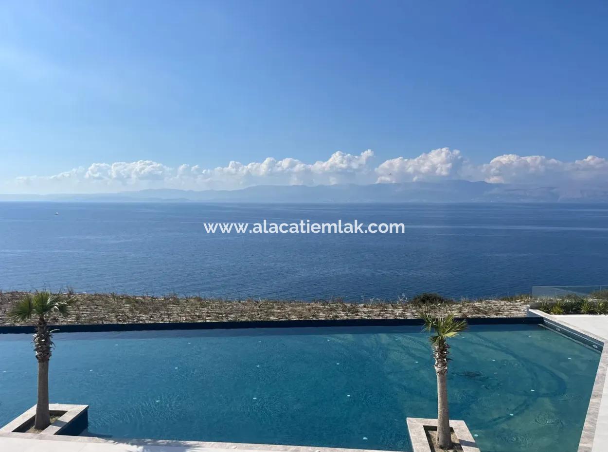 Apartment With Infinity Pool For Sale In Cesme Ayasaranda 2 1 Garden