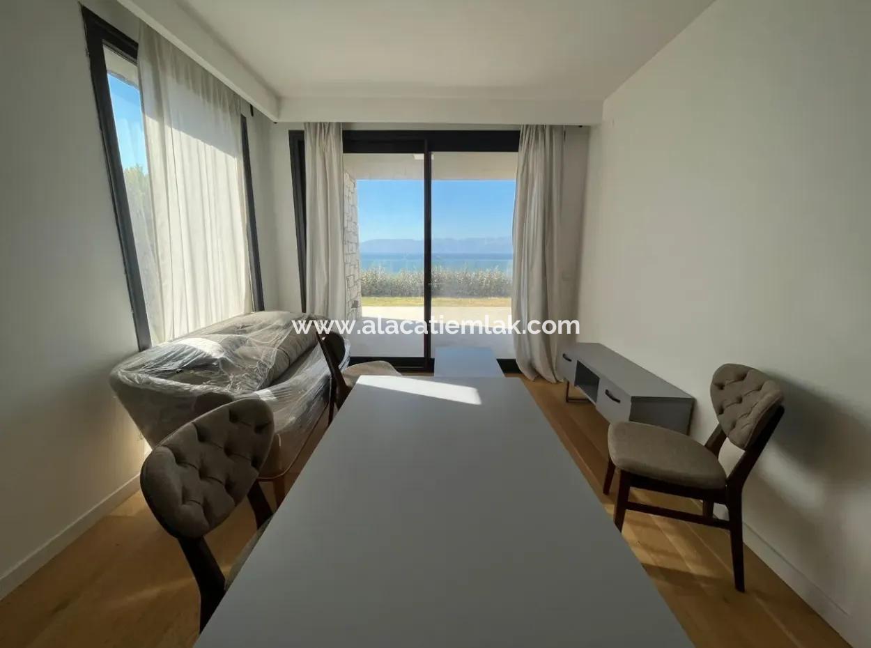 Apartment With Infinity Pool For Sale In Cesme Ayasaranda 2 1 Garden