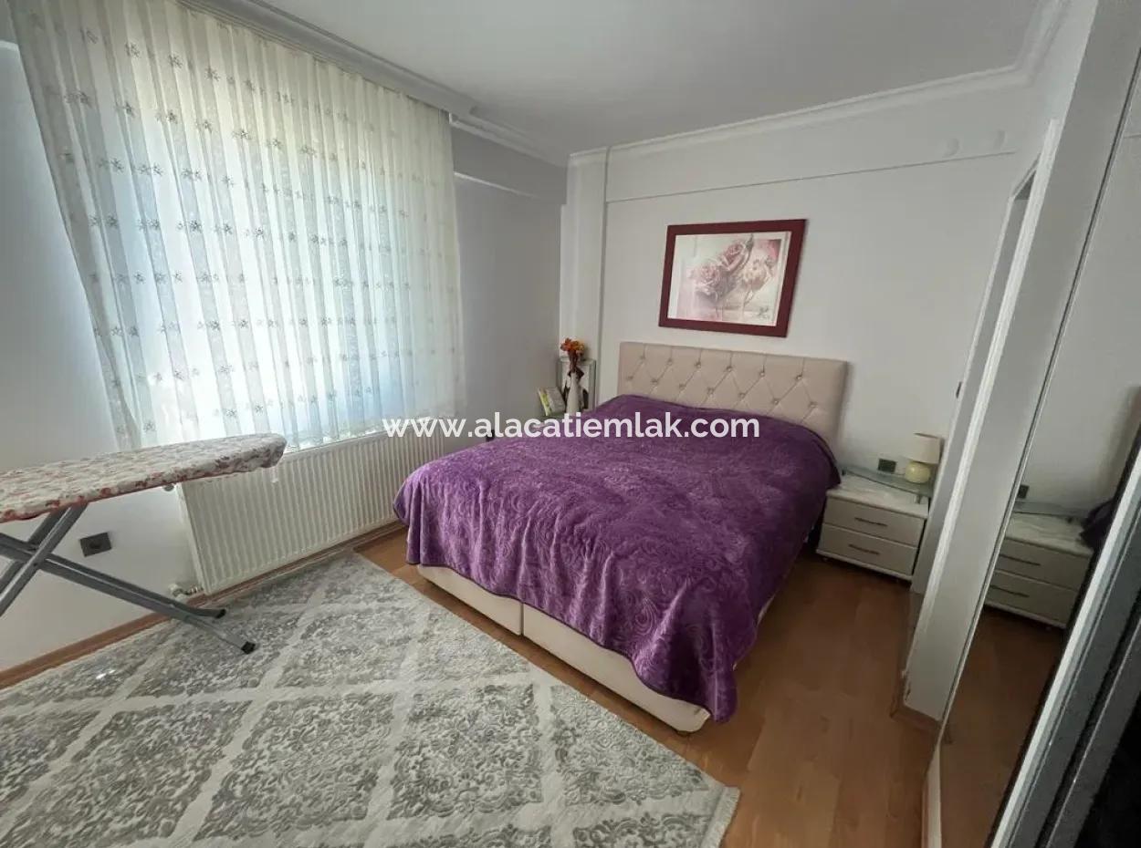 Large Garden Floor Close To Cesme Marina Seasonal Rent 2 1 Apartment