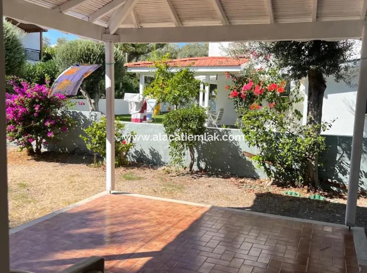 Çeşme Ilica Altinyunusta Very Close To The Sea Seasonal Rental Villa