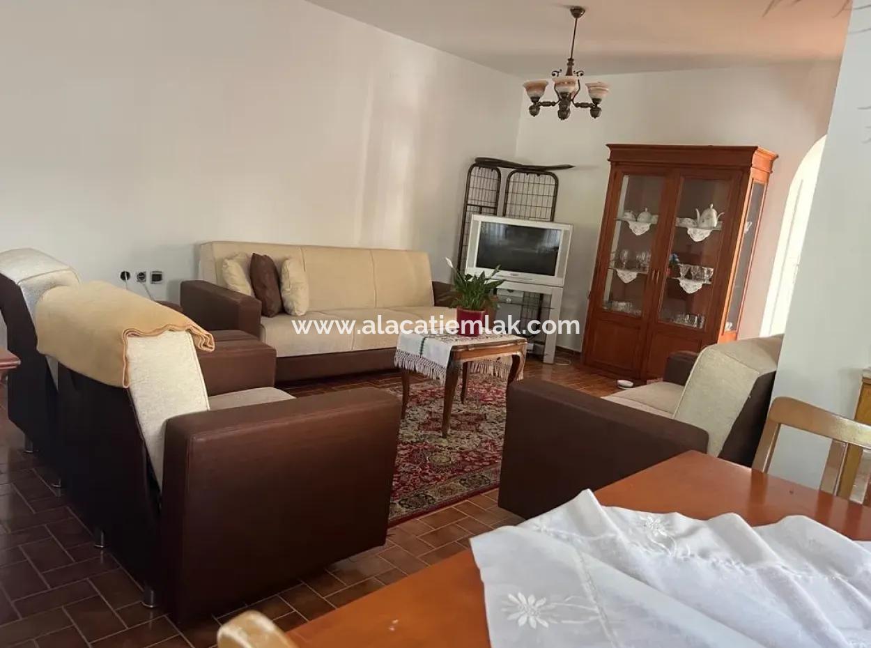 Çeşme Ilica Altinyunusta Very Close To The Sea Seasonal Rental Villa