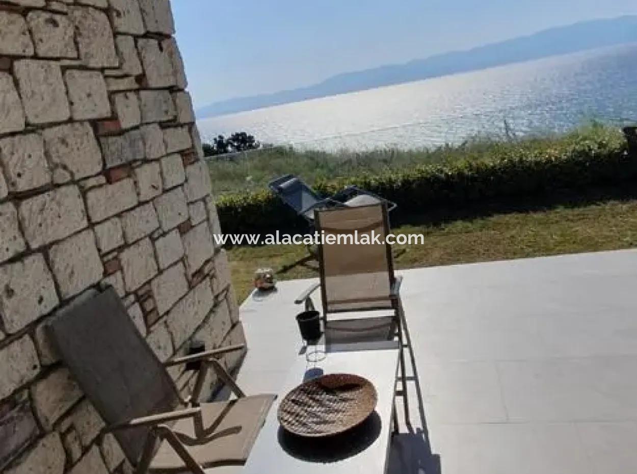 Full Sea Manz At Çeşme Ayasaranda. Monthly Rent 1 1 Residence Apartment