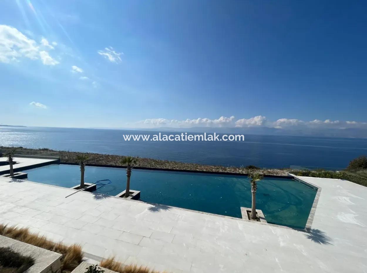 Full Sea Manz At Çeşme Ayasaranda. Monthly Rent 1 1 Residence Apartment