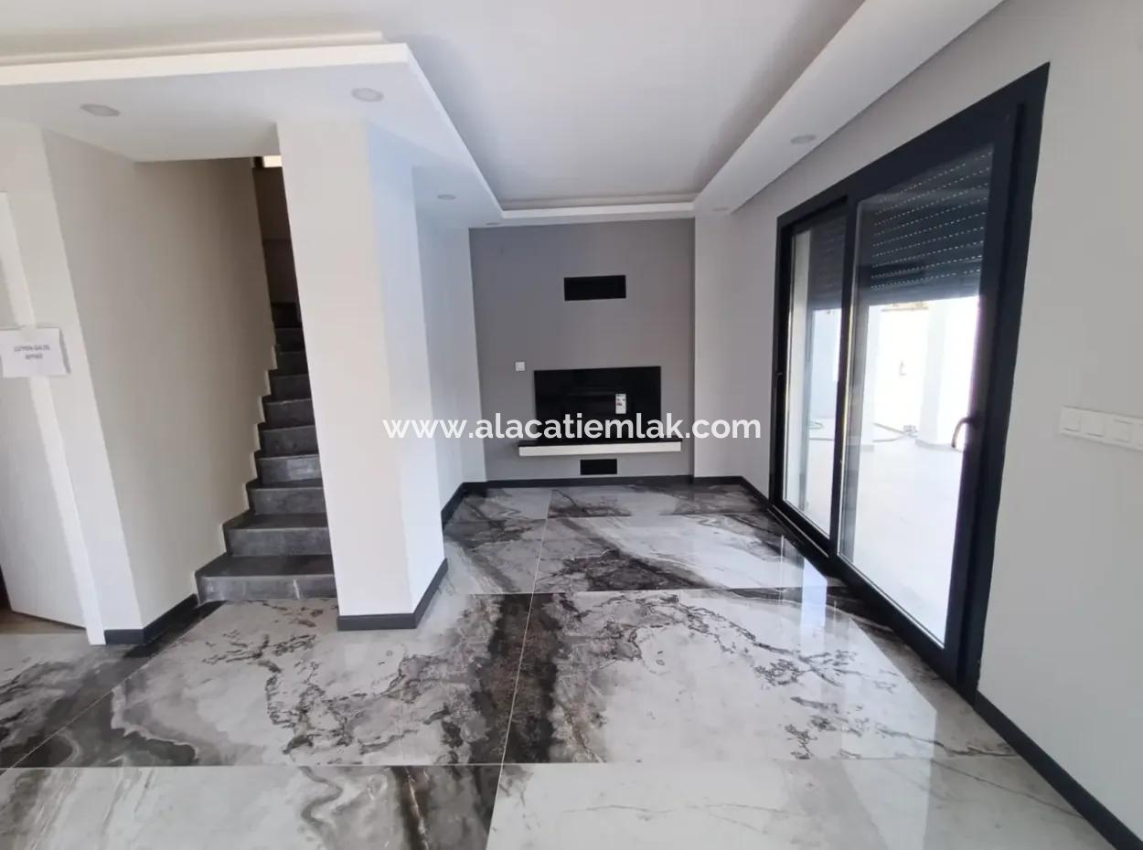 4 1 Zero Luxury Villa With Detached Pool In Cesme Sifne