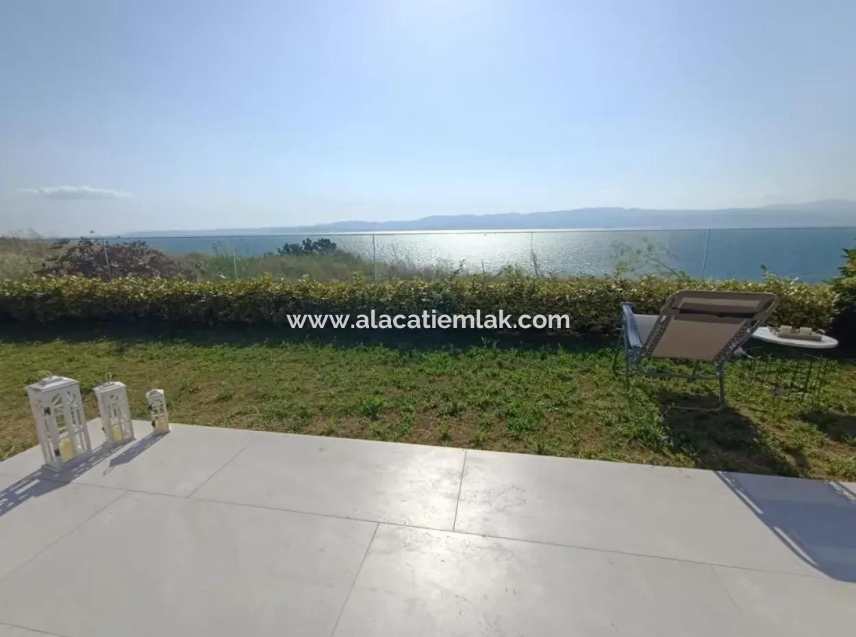 Full Sea Manz At Çeşme Ayasaranda. Monthly Rent 1 1 Residence Apartment