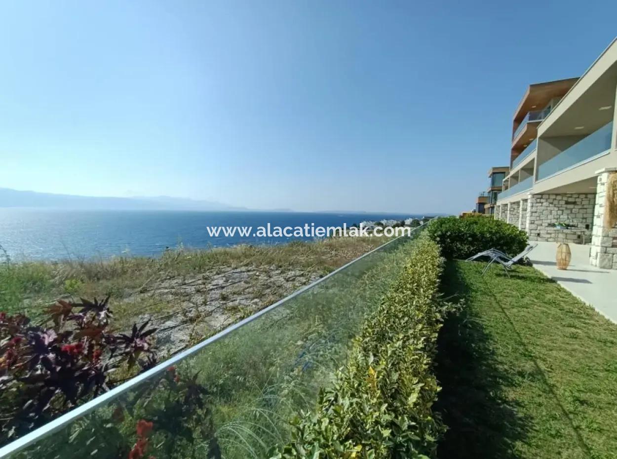 Full Sea Manz At Çeşme Ayasaranda. Monthly Rent 1 1 Residence Apartment
