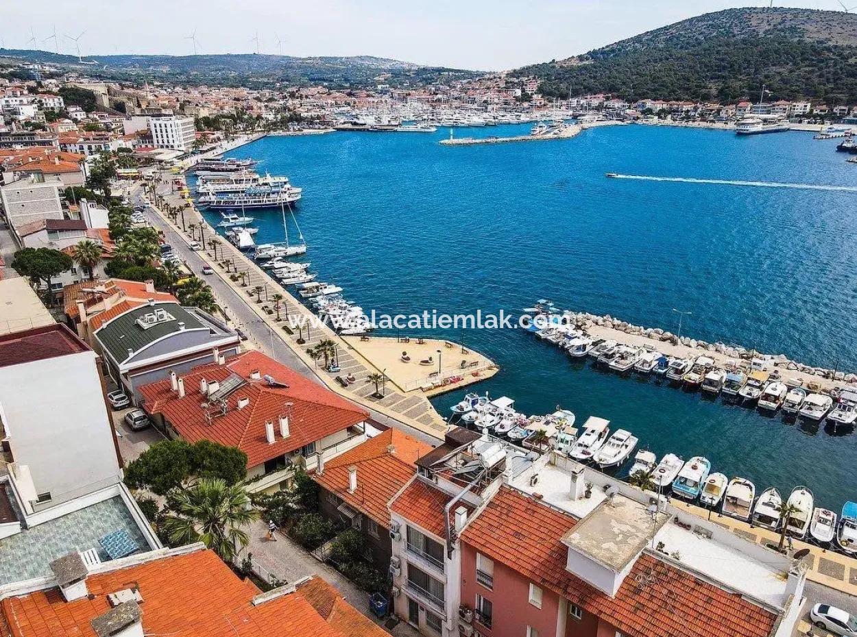 Seasonal Rental Sea In Cesme Center 20M. 1 1 Apartment