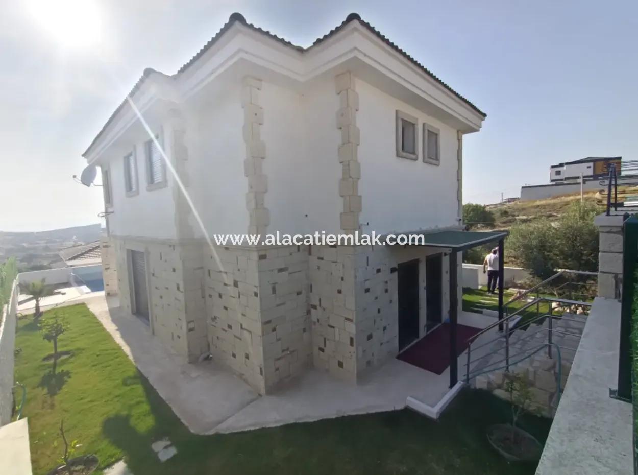 6 2 2 Twin Villas With Detached Pool For Sale In Cesme