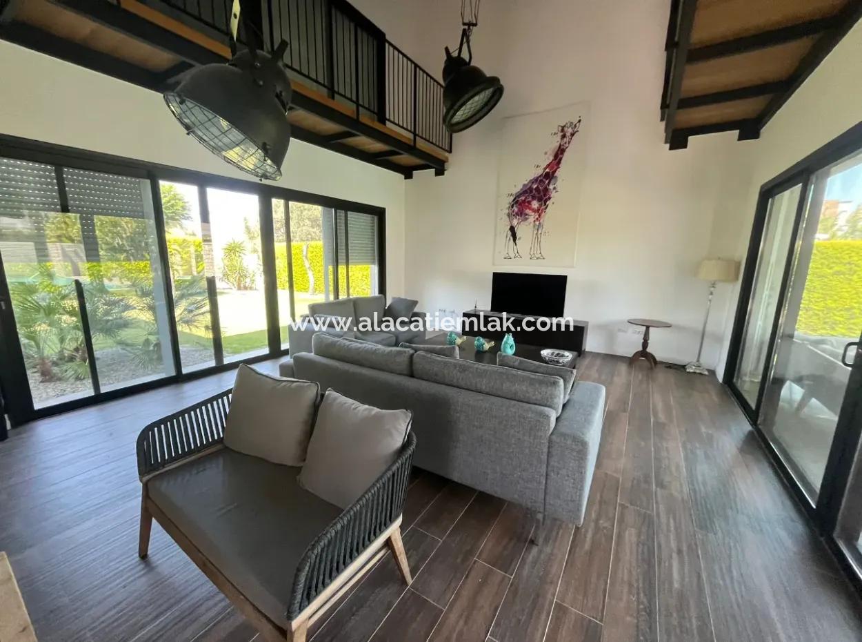 Detached Mansion For Monthly Rent In Çeşme Mamurbaba