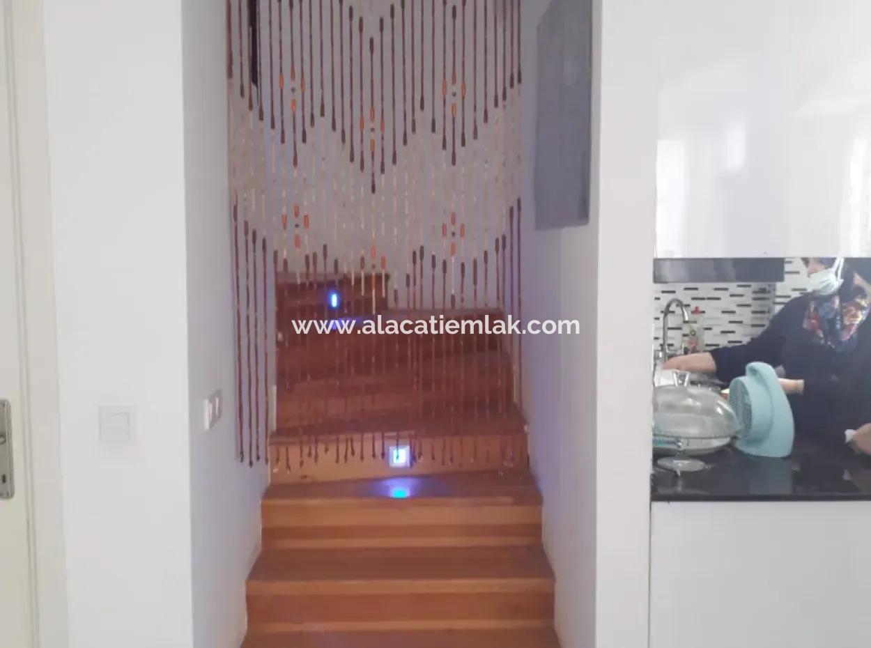 2 1 Duplex Detached House For Sale In The Center Of Cesme