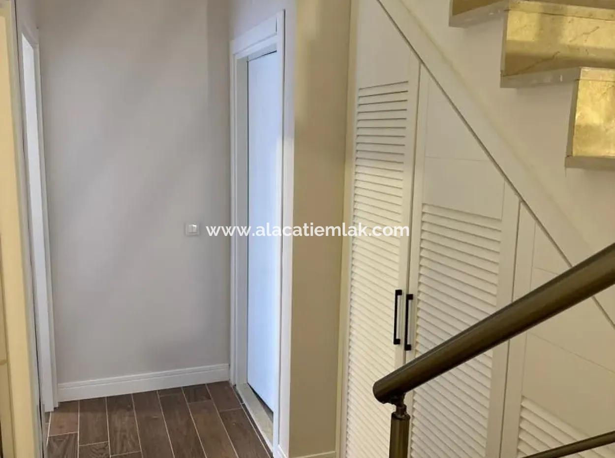 Çeşme Sakizlikoy Da Satlik 2 1 Duplex Residence Apartment