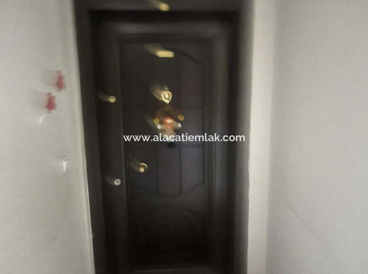 Arakat 2 1 Apartment With Balcony Close To Cesme Central Marina