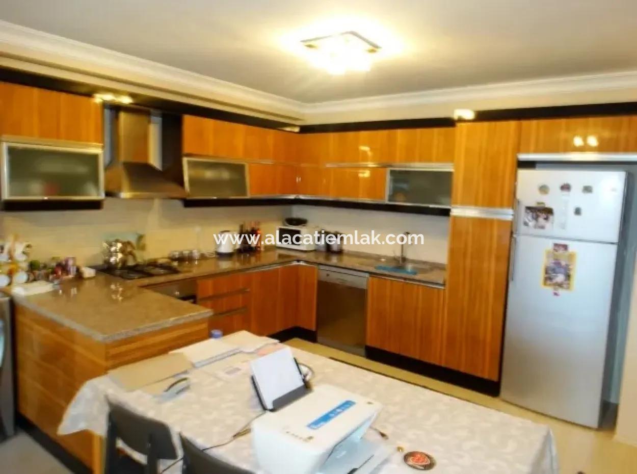 Flat For Rent In Cesme