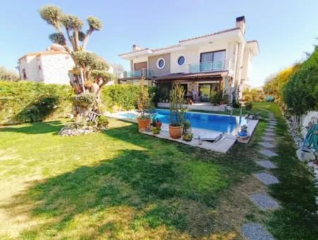 Villa For Rent In Cesme Alacati