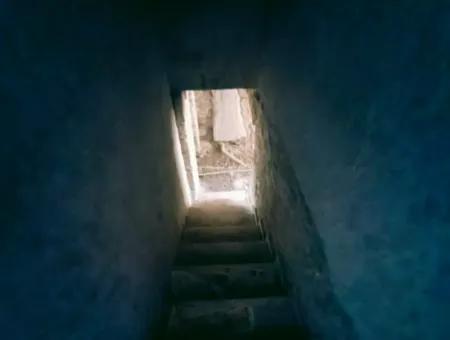 Greek House Suitable To Be A Hotel For Sale In Alacati Hacimemis