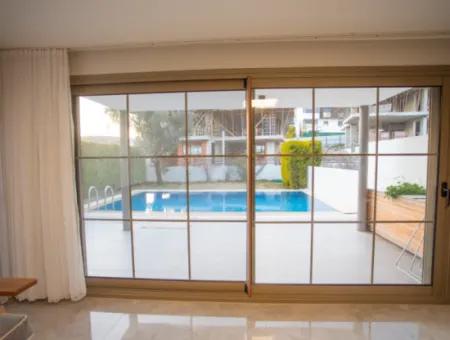 Seasonal Rental Villa With Pool Close To Cesme Ayayorgi