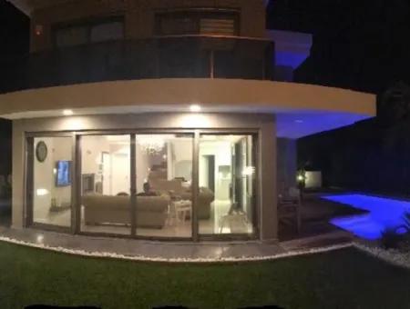 Luxury Villa In Alacati