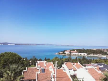 Apartment With Full Sea View In Çeşme Paşalimani