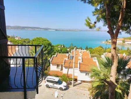 Apartment With Full Sea View In Çeşme Paşalimani