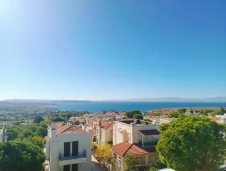 Çeşme'de Deniz Görür For Sale 3 1 Fully Detached Villa