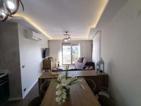 Spacious Apartment With Full Furnishment For Seasonal Rent In The Center Of Cesme 2 1