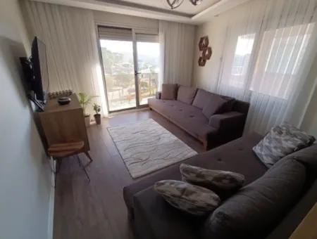 Spacious Apartment With Full Furnishment For Seasonal Rent In The Center Of Cesme 2 1