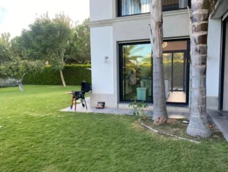 Detached Mansion For Monthly Rent In Çeşme Mamurbaba