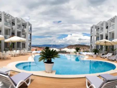 Residence Apartment With Pool For Monthly Rent In Cesme Center